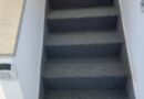 למה כדאי להתקין או להדביק שטיח על המדרגות כל היתרונות